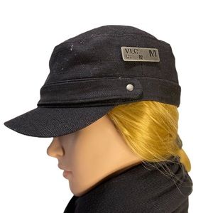 Volcom black 💯% cotton cap SZ M VLC